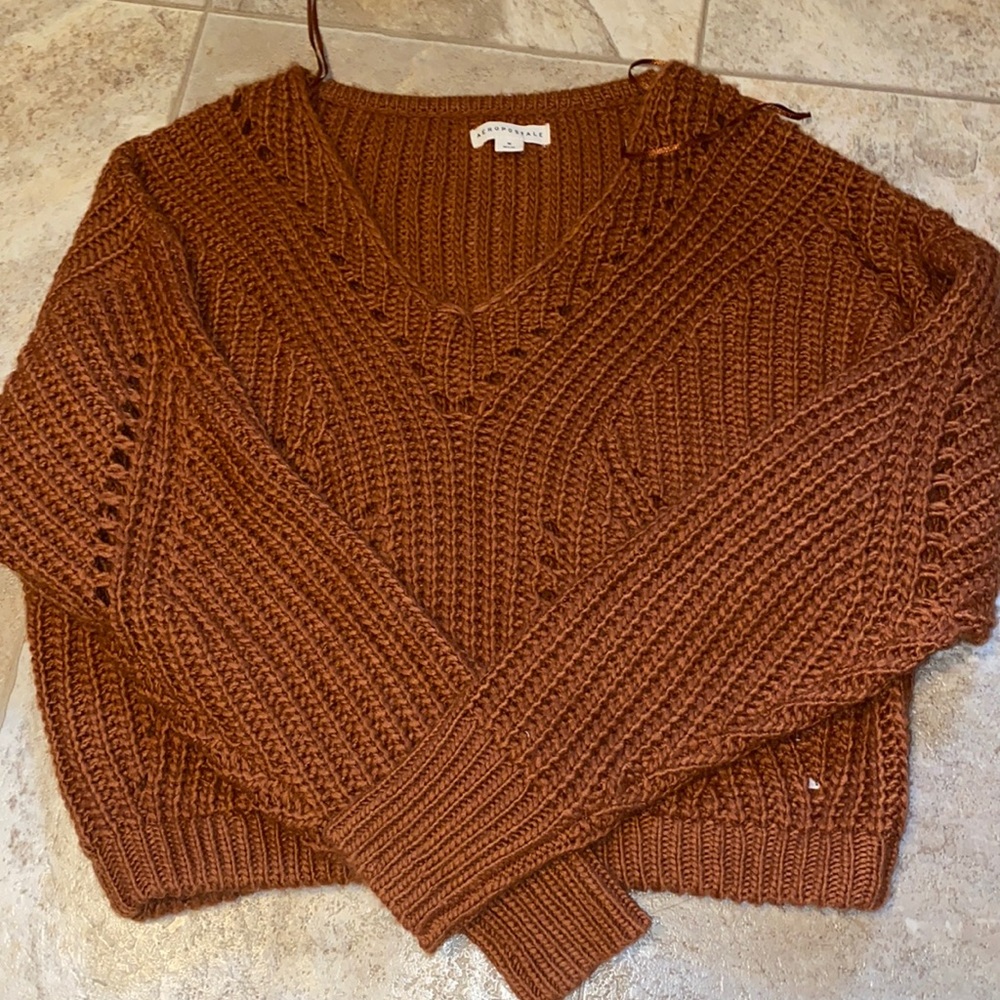 Aero sweater